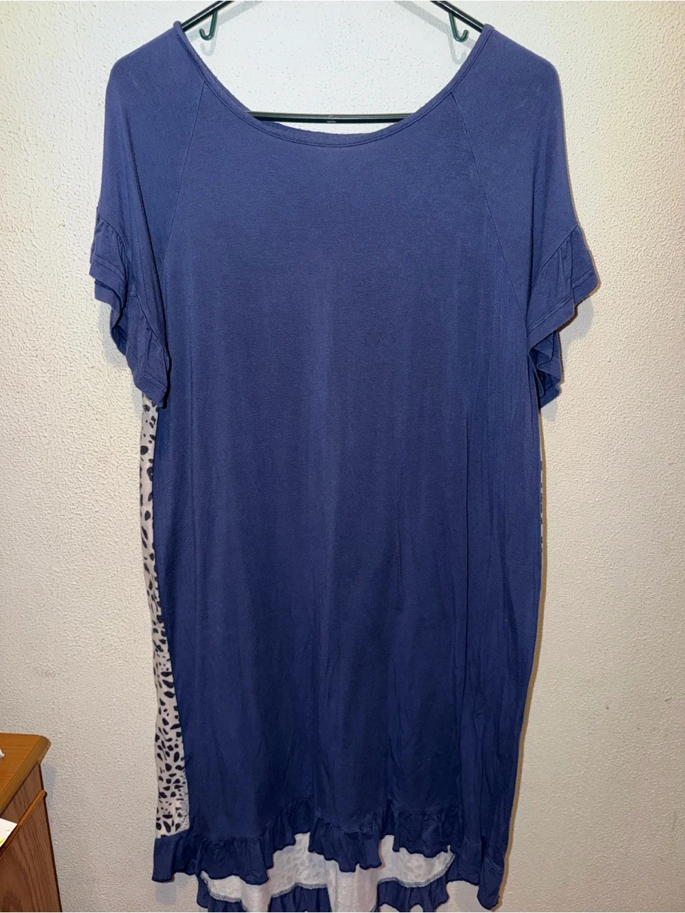 Women’s Navy Blue Ruffle Hem Short Sleeve Top - Picture 1 of 3